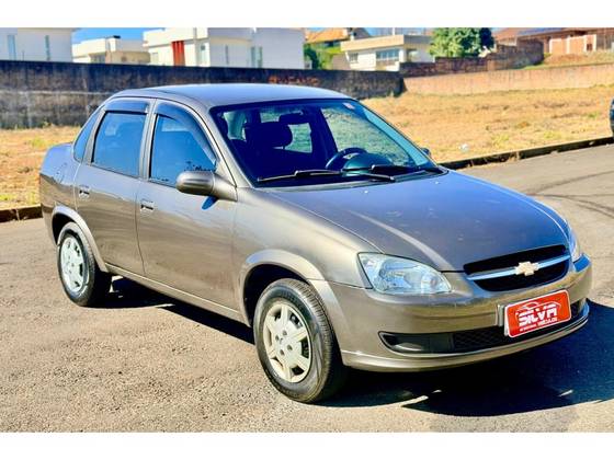 CHEVROLET CLASSIC 1.0 MPFI LS 8V FLEX 4P MANUAL CHEVROLET CLASSIC 1.0 MPFI LS 8V FLEX 4P MANUAL